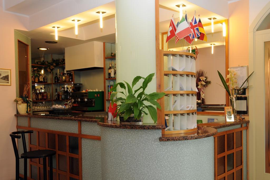 弗洛拉酒店 贝拉里亚-伊贾马里纳 外观 照片